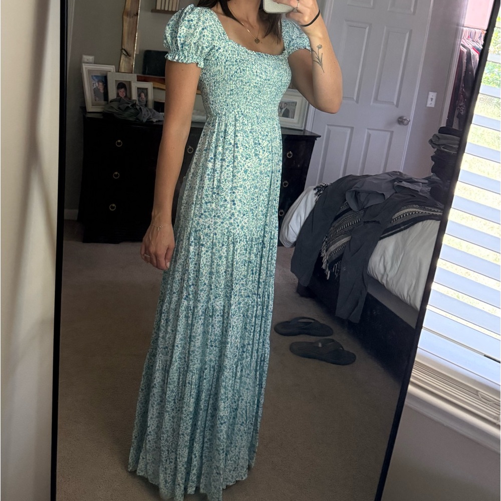 Elegant Blue Floral Maxi Dress